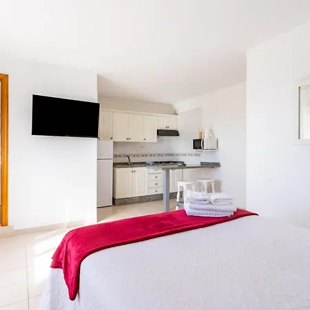 Comfy Studio Frontera